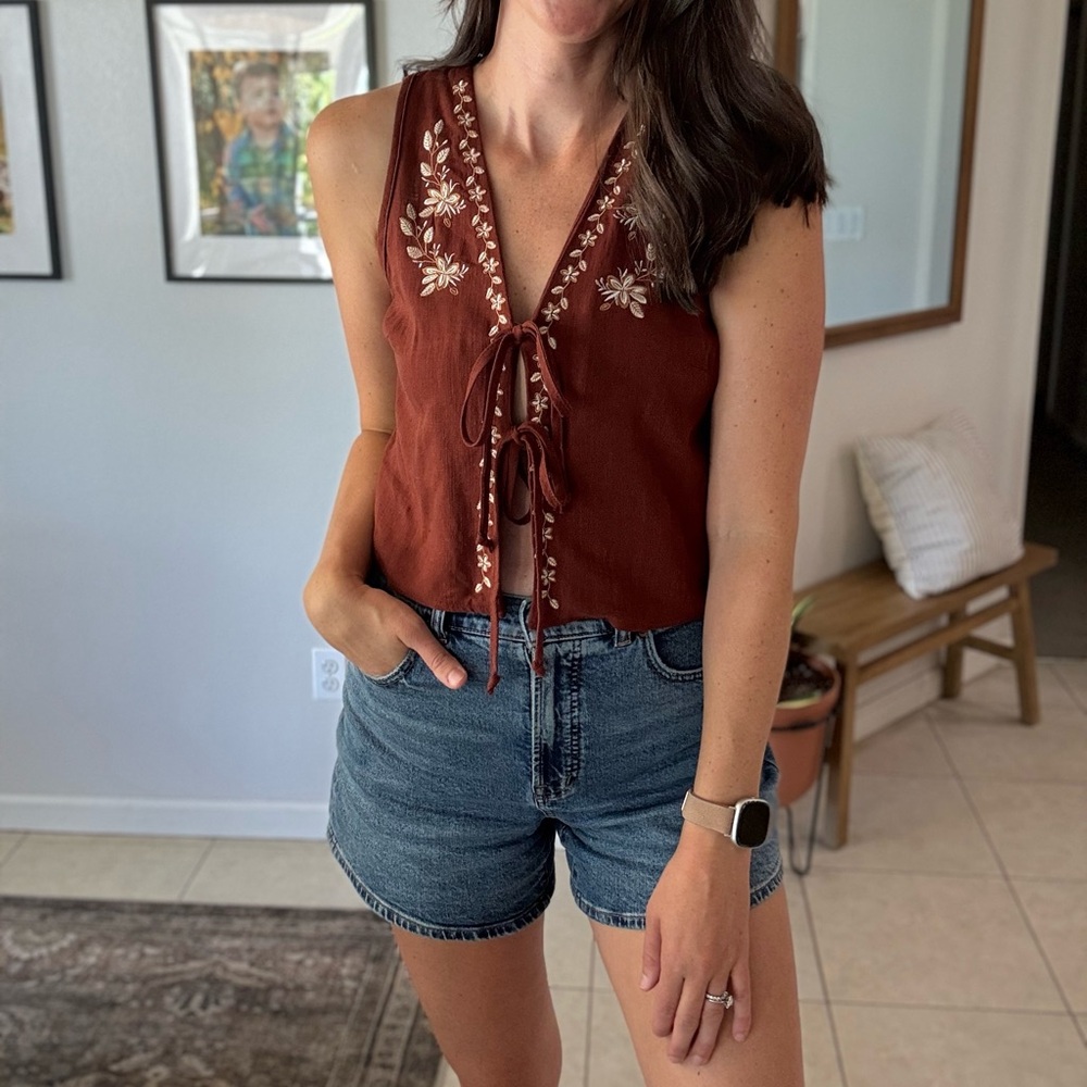Amazon Embroidered Tank Top - Dark Brown